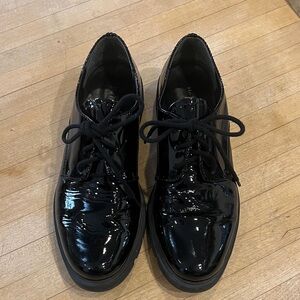 THE FLEXX Patent Leather Women’s Oxfords